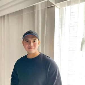 Meet your Posher, Joem